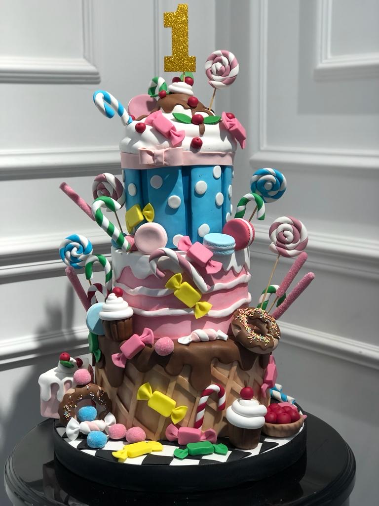 No:259 Şeker Hamurlu Tasarım Pasta