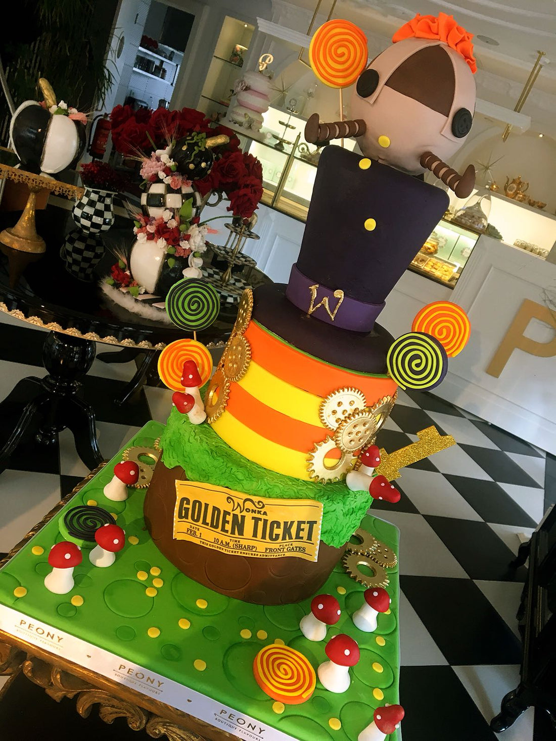 No:26 Şeker Hamurlu Tasarım Pasta