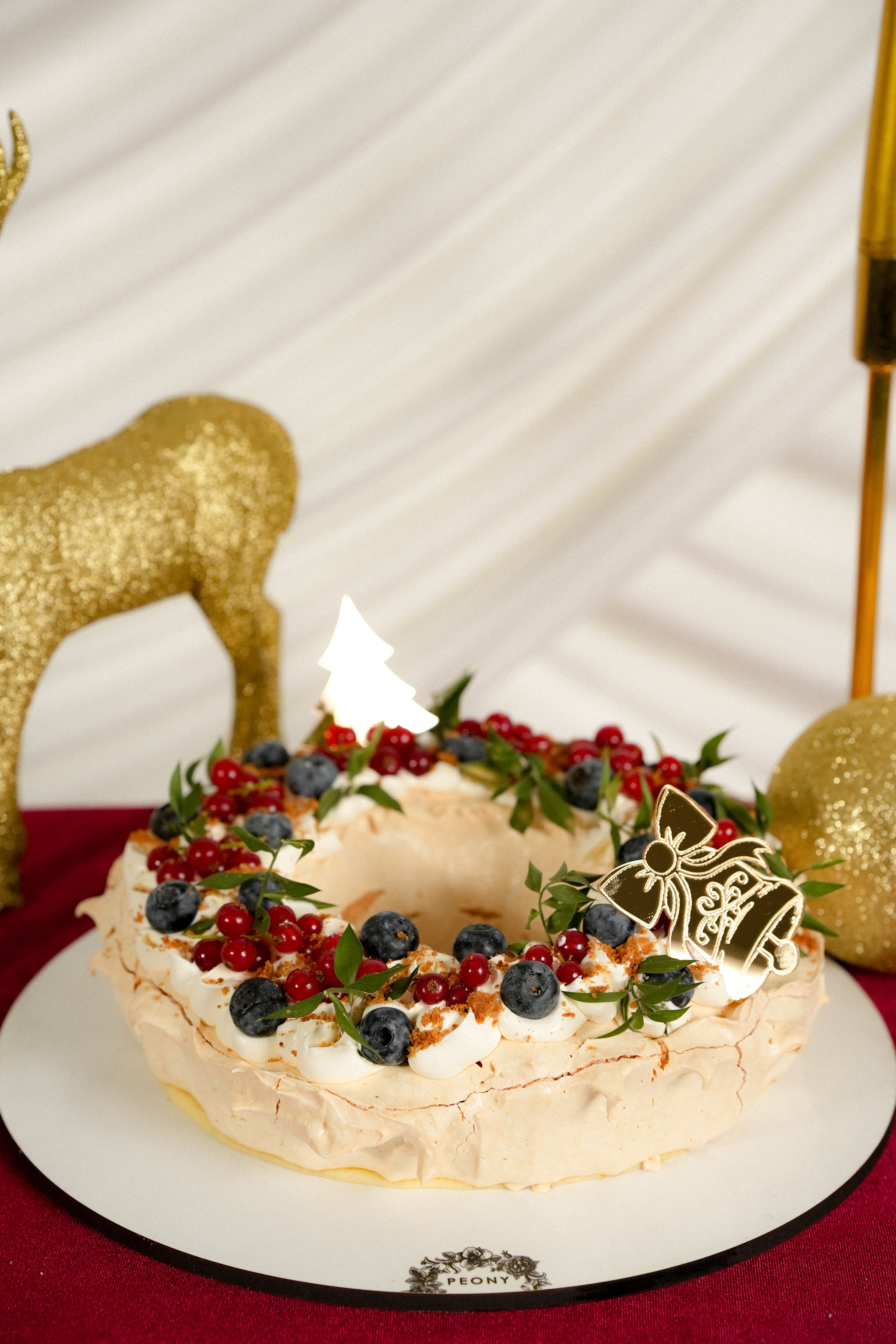 Yılbaşı Tasarım Pavlova Pasta