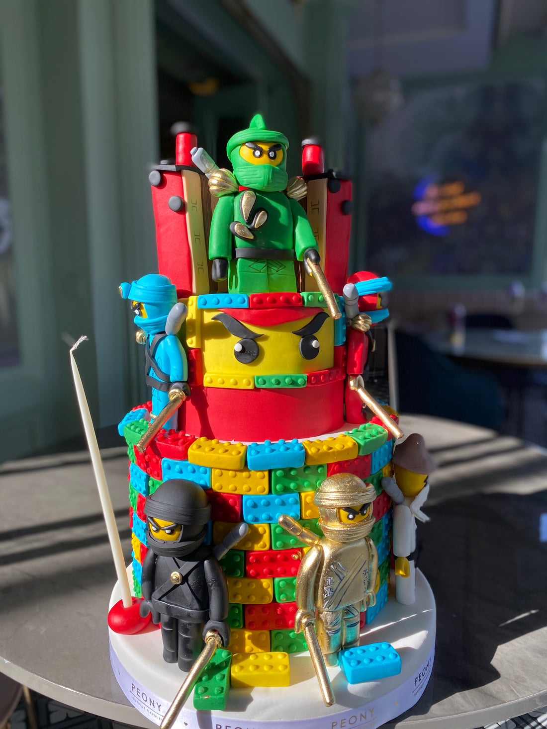 No:6 Şeker Hamurlu Tasarım Pasta