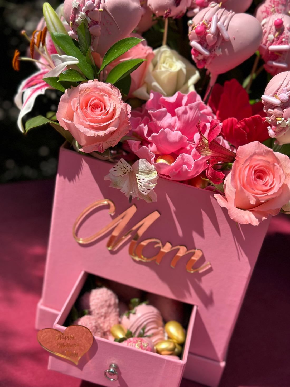 Canlı Çiçekli Pop Kek Aranjmanı