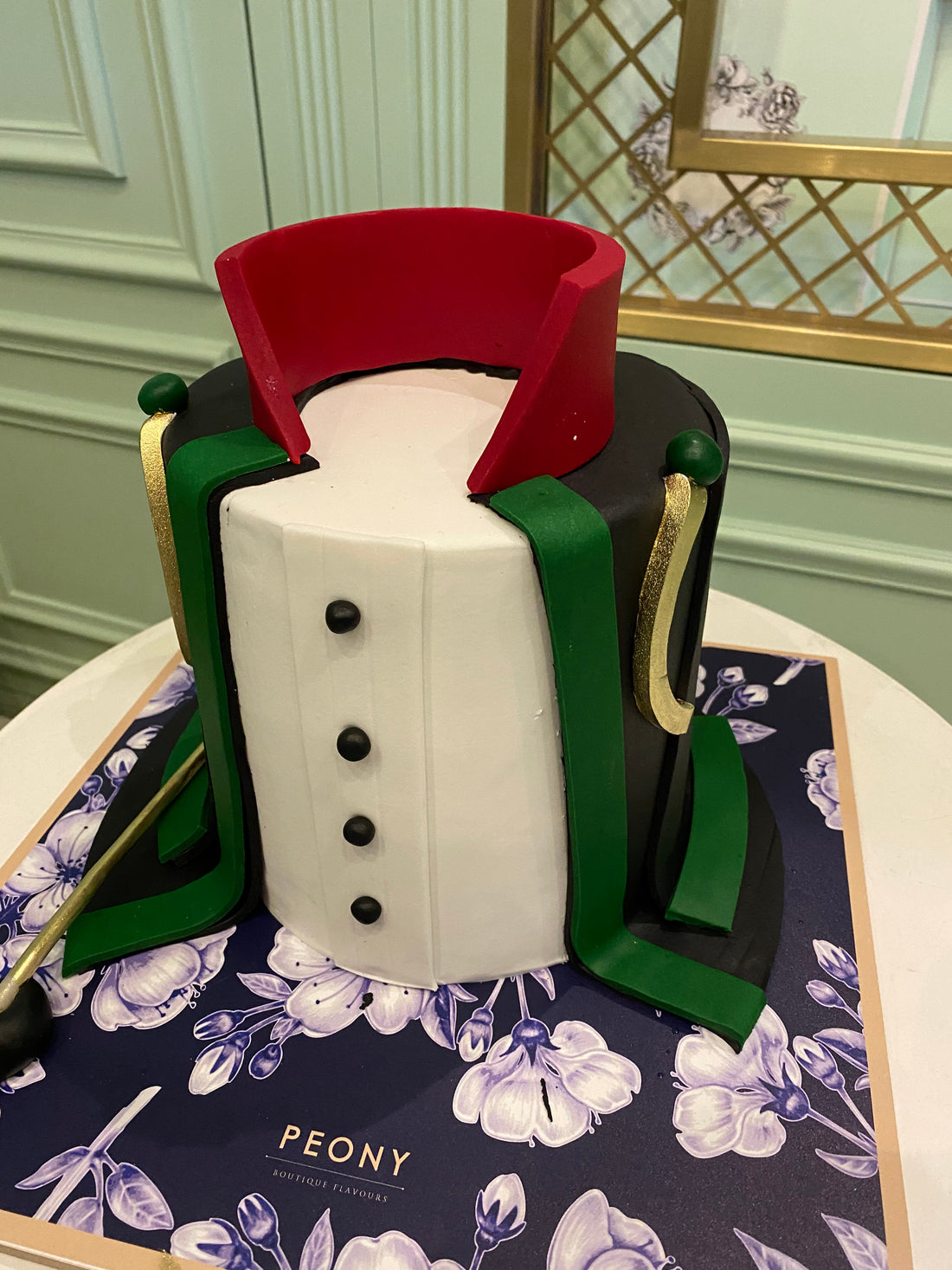 No:10 Şeker Hamurlu Tasarım Pasta