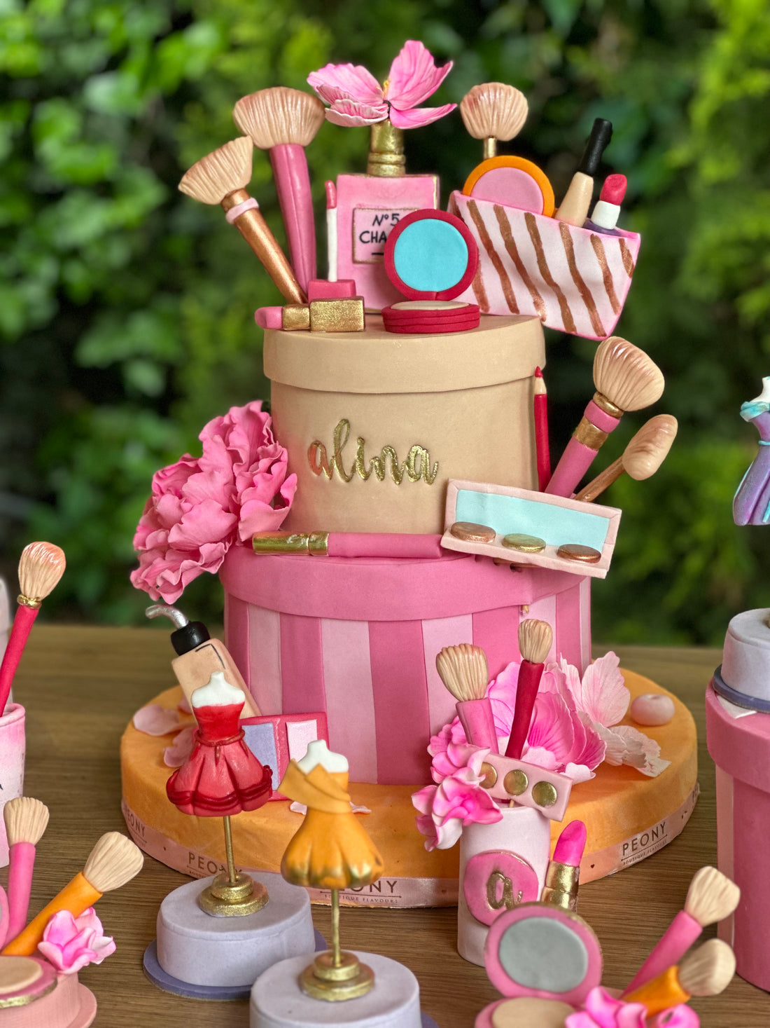 No:158 Şeker Hamurlu Tasarım Pasta