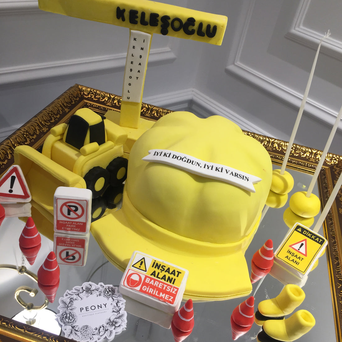 No:77 Şeker Hamurlu Tasarım Pasta