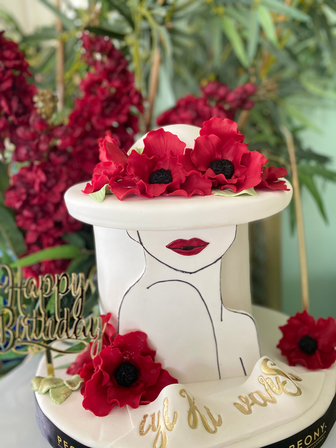 No:240 Şeker Hamurlu Tasarım Pasta