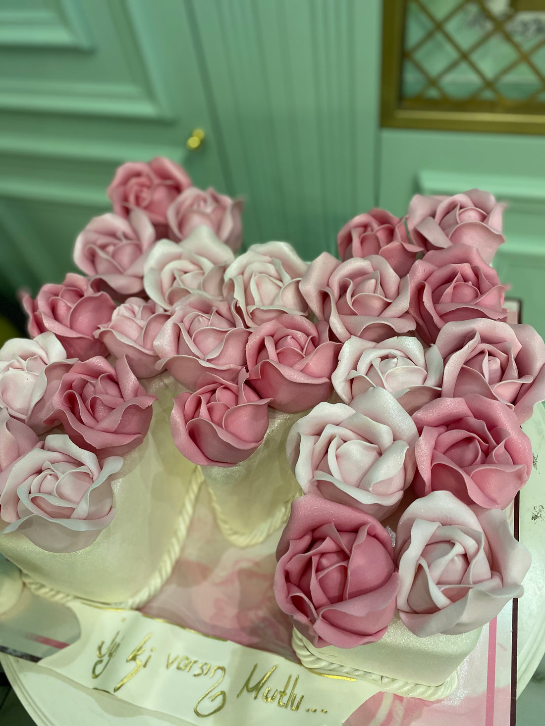 No:82 Şeker Hamurlu Tasarım Pasta