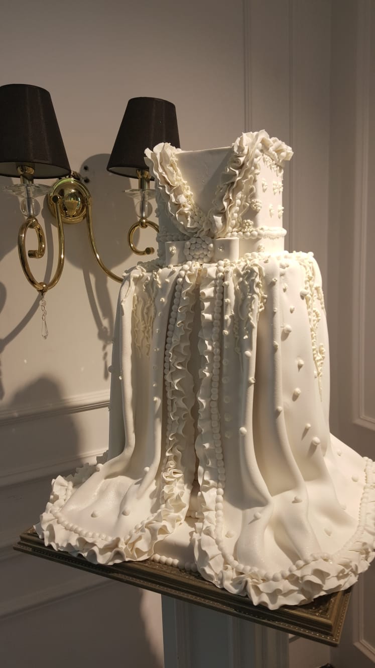 No:247 Şeker Hamurlu Tasarım Pasta