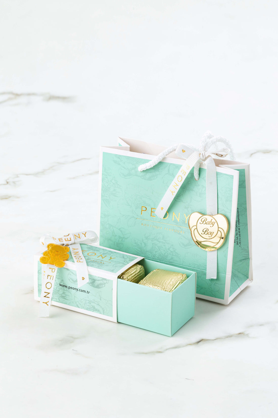 Special Erkek Bebek Çikolatası