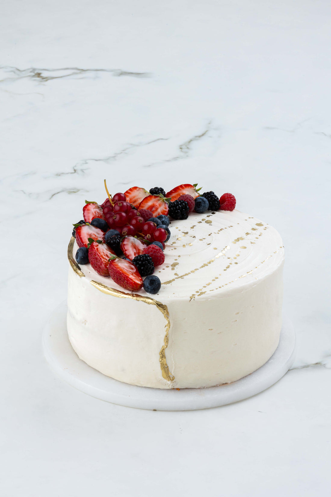 Orman Meyveli Beyaz Kremalı Pasta