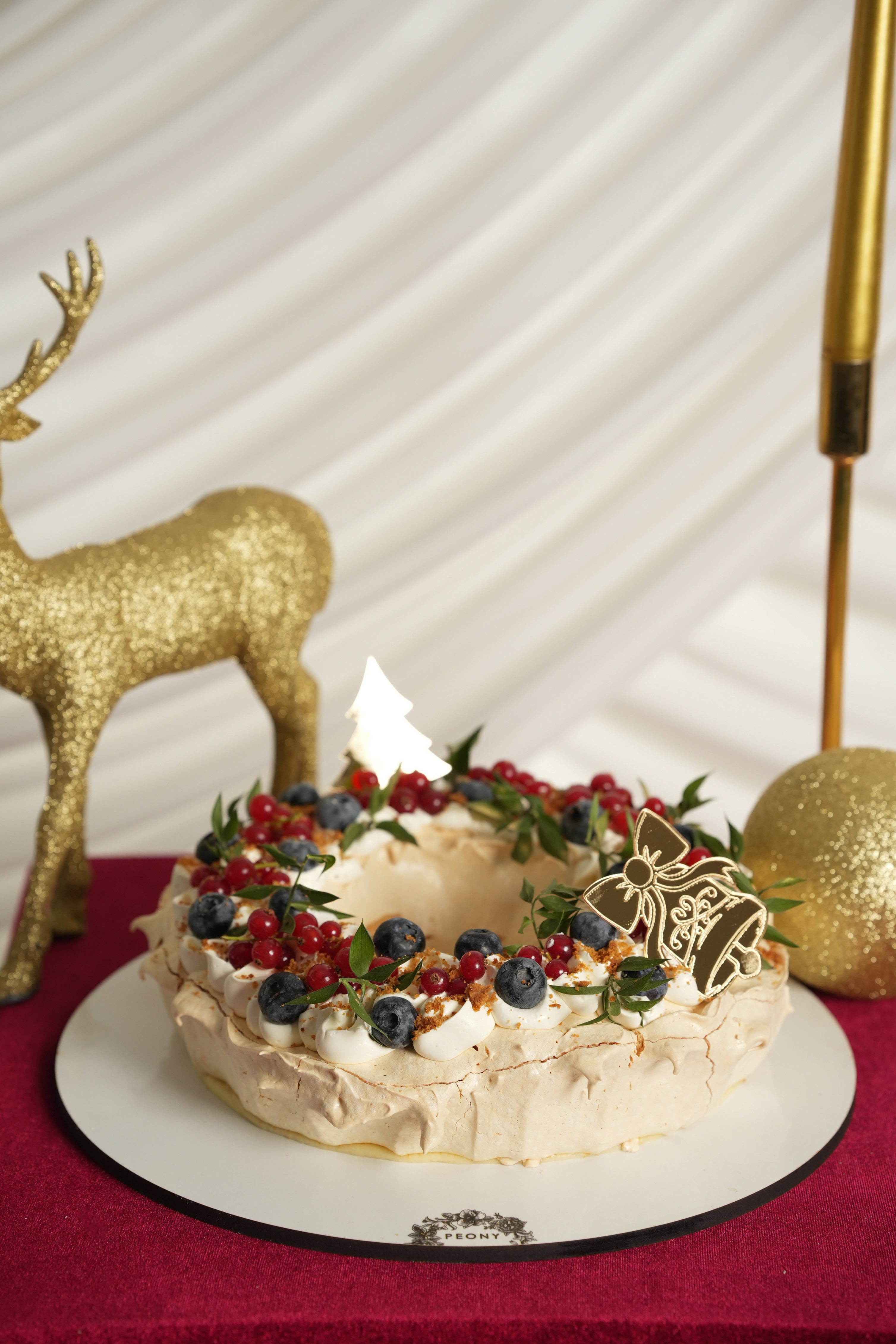 Yılbaşı Tasarım Pavlova Pasta