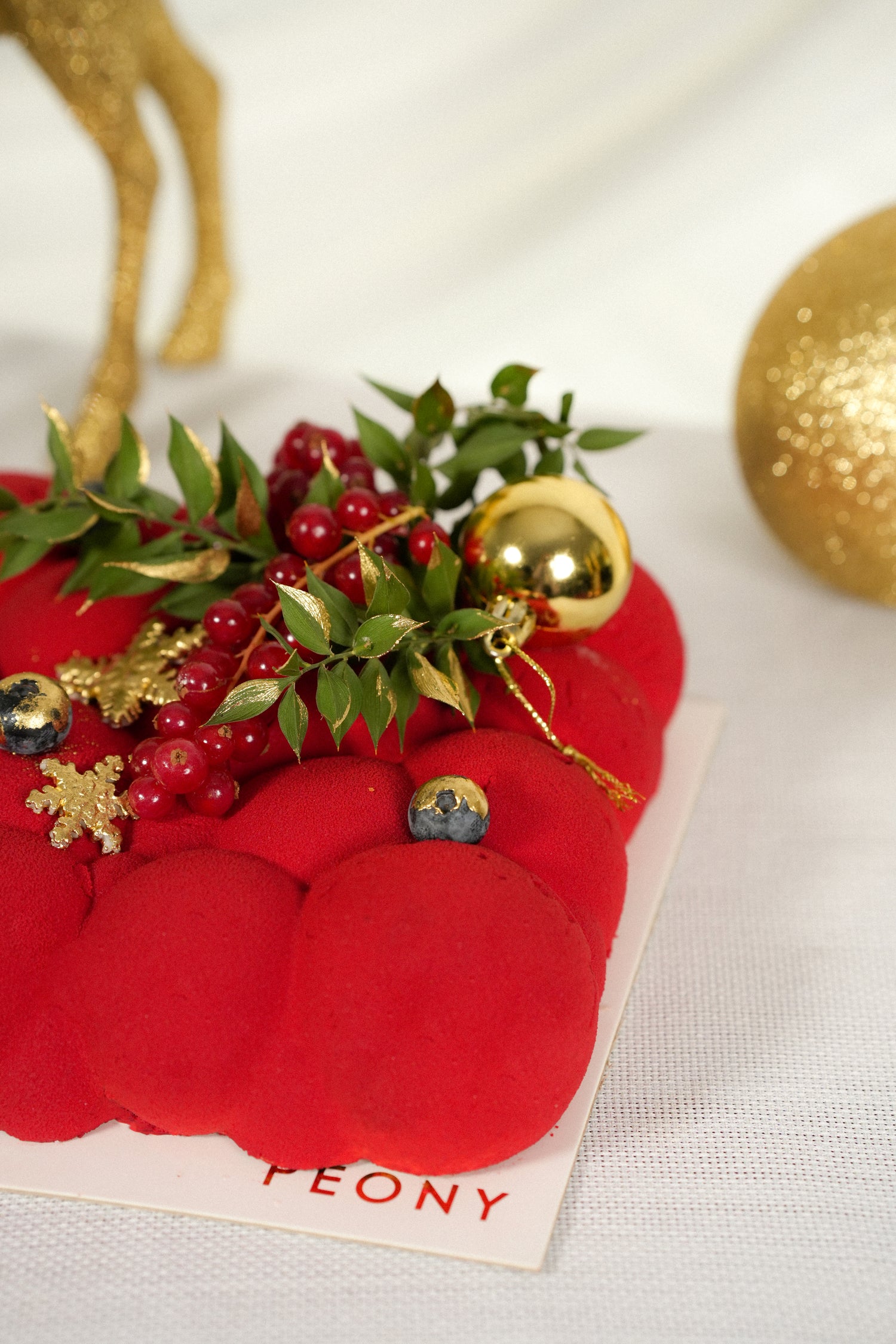 No:5 Yılbaşı Krema Detaylı Tasarım Pasta