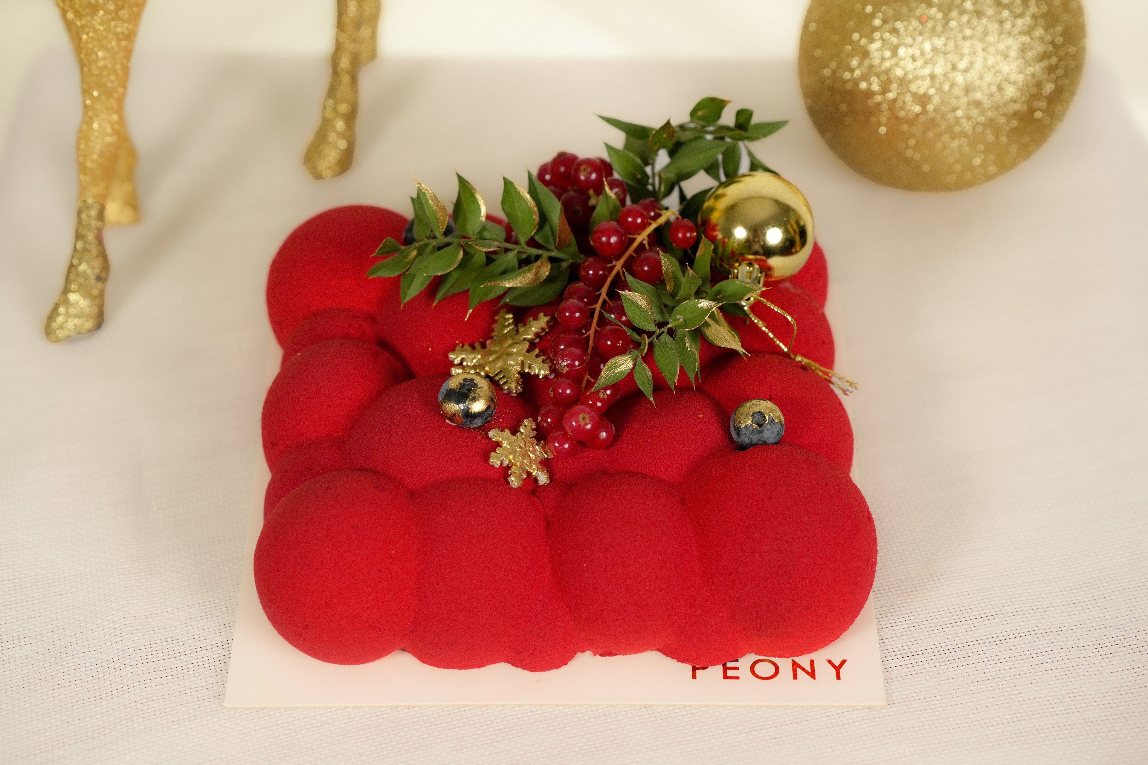 No:5 Yılbaşı Krema Detaylı Tasarım Pasta