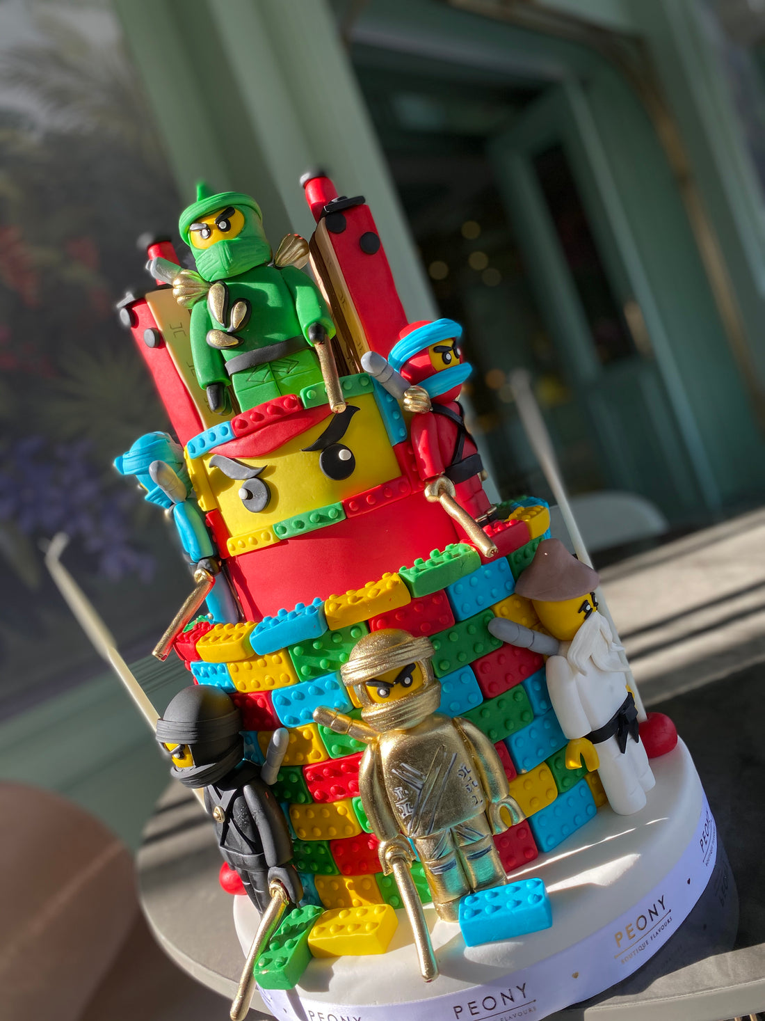 No:6 Şeker Hamurlu Tasarım Pasta