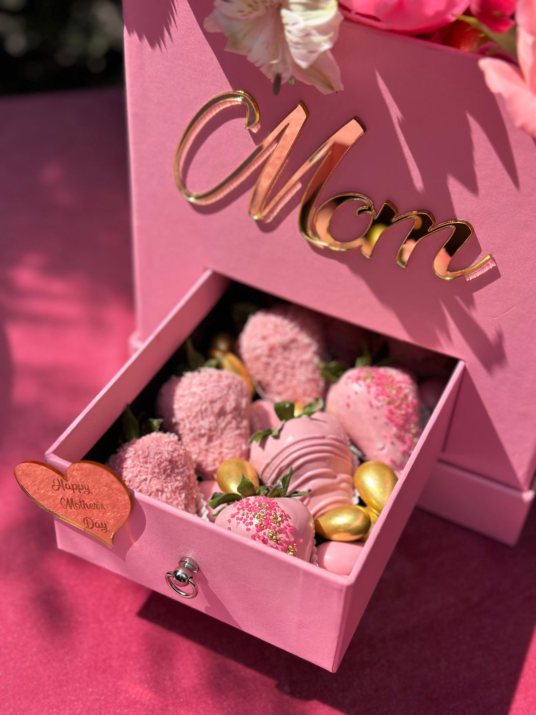 Canlı Çiçekli Pop Kek Aranjmanı