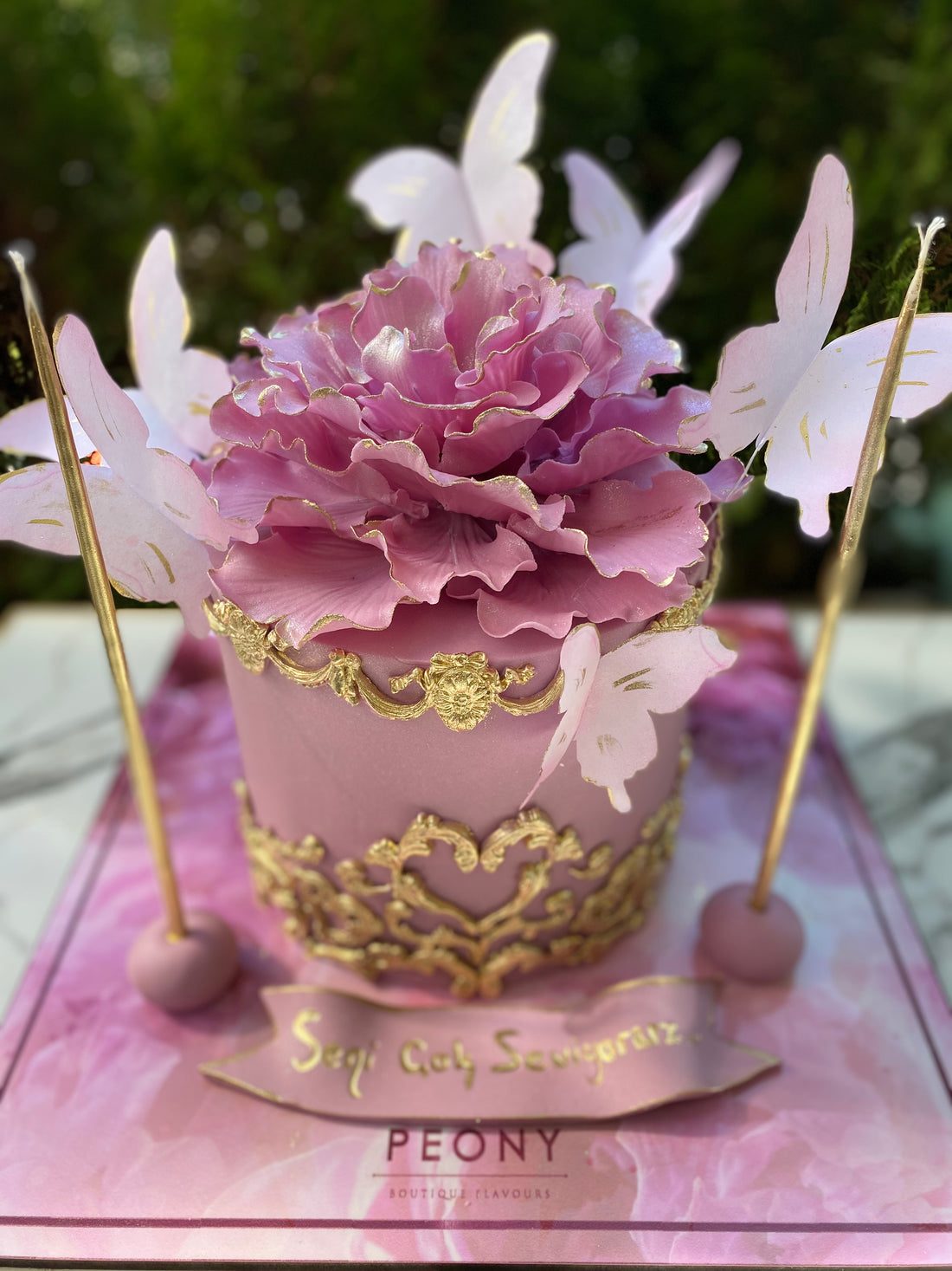 No:237 Şeker Hamurlu Tasarım Pasta