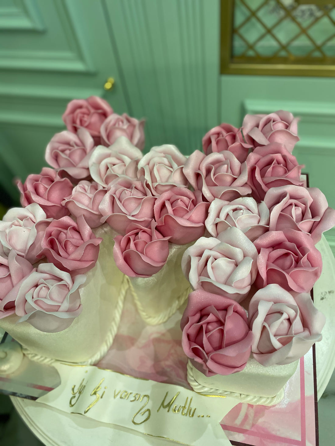 No:82 Şeker Hamurlu Tasarım Pasta